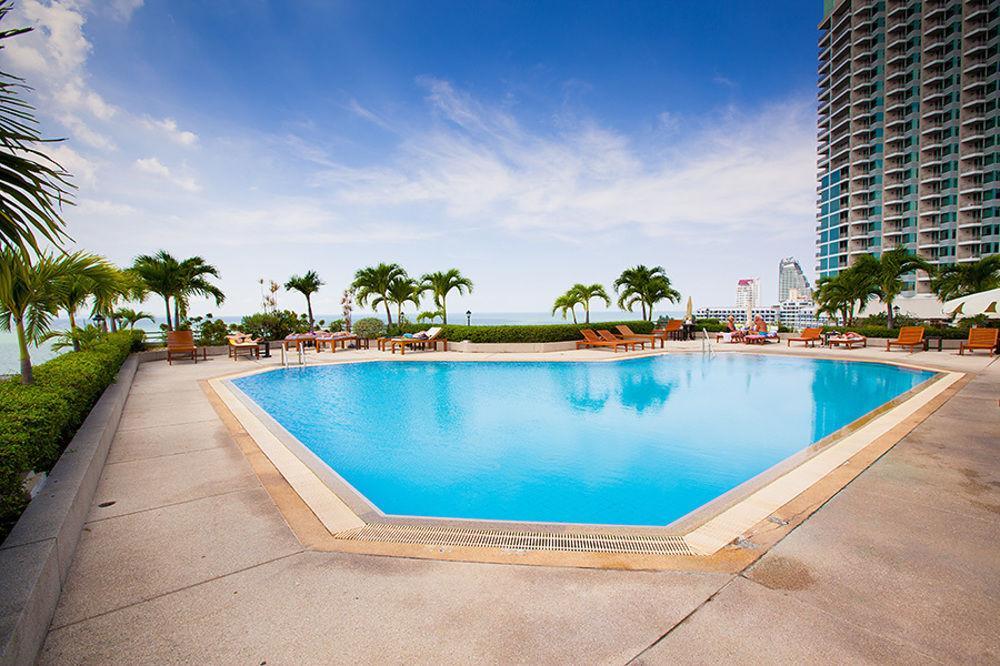 Markland Seaside Pattaya Bagian luar foto