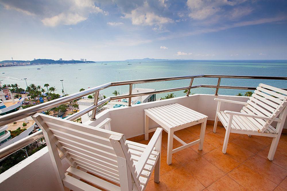 Markland Seaside Pattaya Bagian luar foto
