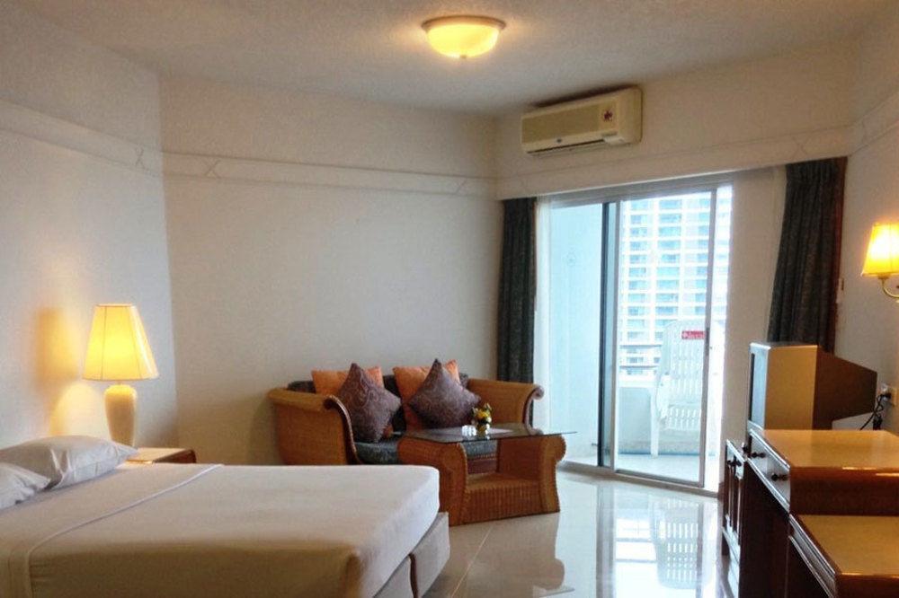 Markland Seaside Pattaya Bagian luar foto