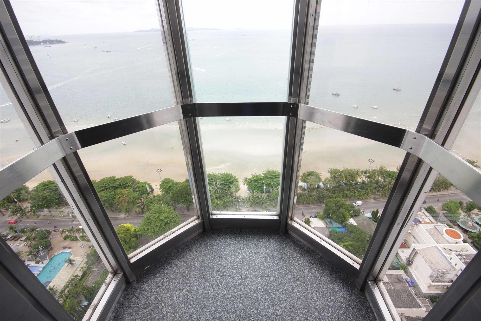 Markland Seaside Pattaya Bagian luar foto