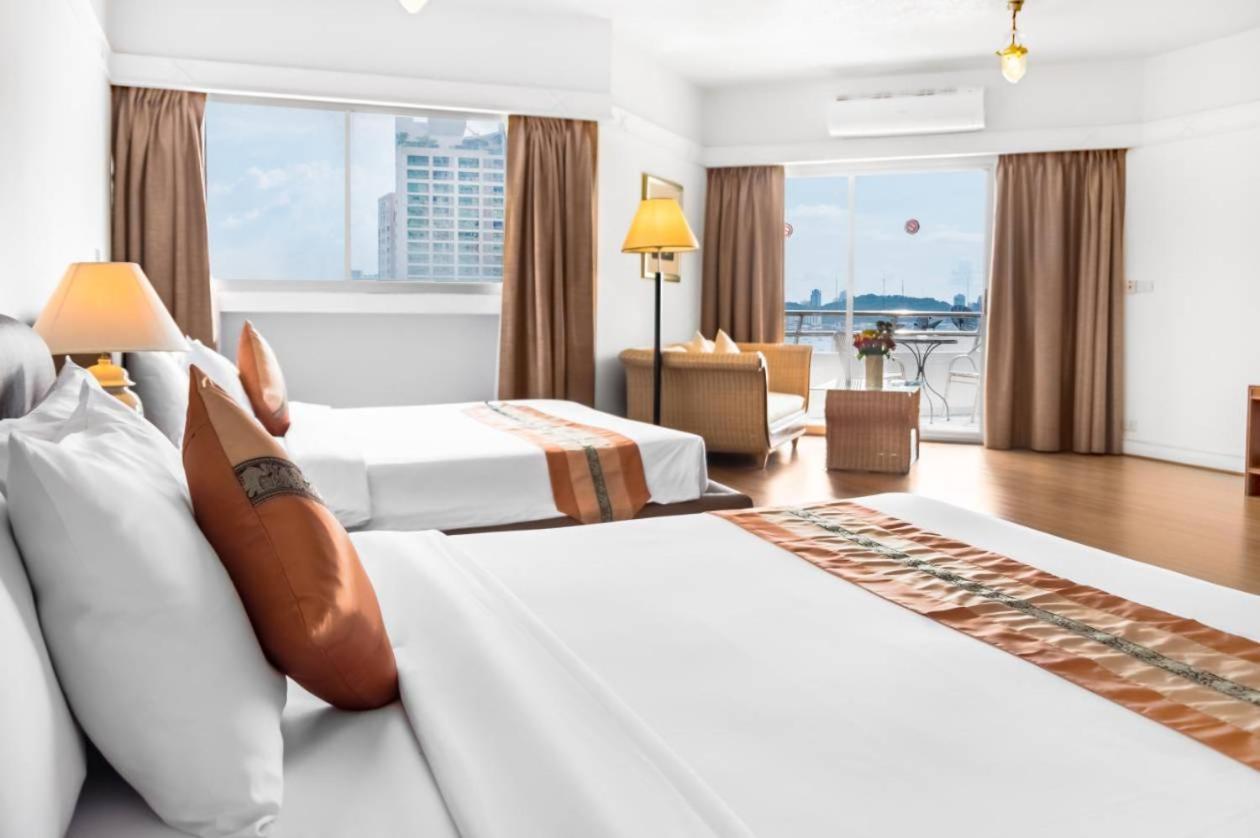 Markland Seaside Pattaya Bagian luar foto