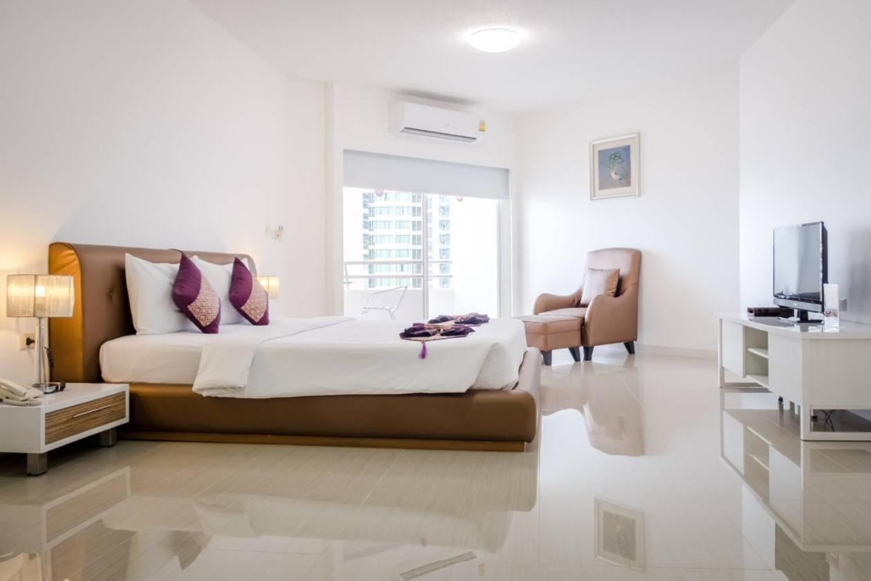 Markland Seaside Pattaya Bagian luar foto
